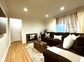 517 Brooklawn Ave, Roselle, NJ