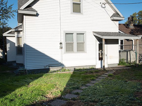 2nd image of 3815 Van Buren St NE
