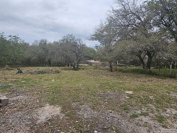 5th image of 490 TIMBERCREEK DR