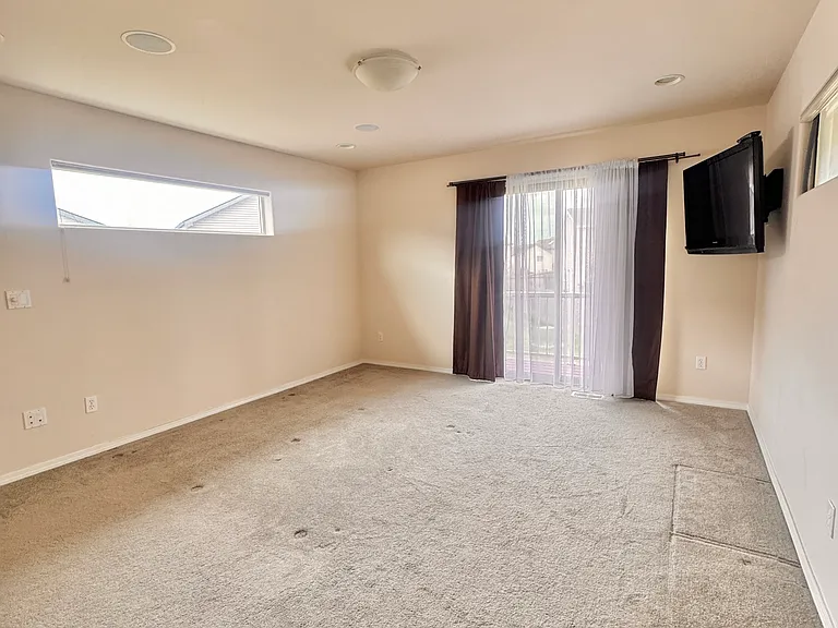 3037 Seclusion Cove Dr — Photo 14