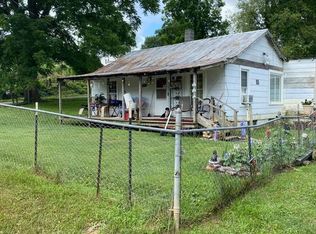 1725 Cochran Hollow Rd, Cedar Bluff, VA 24609