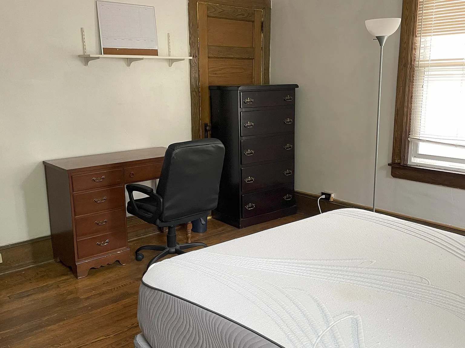 1 bed, 200 sqft, $775 — Photo 4