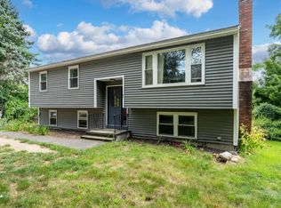 97 Pillsbury Rd, Londonderry, NH 03053