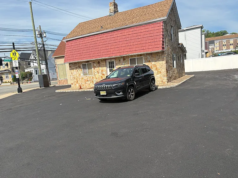 107 Union Ave — Photo 7