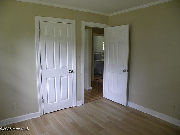 5th image of 210 Russell Drive