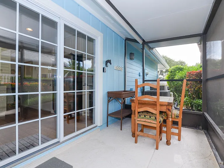 4051 NE Breakwater Dr — Photo 19