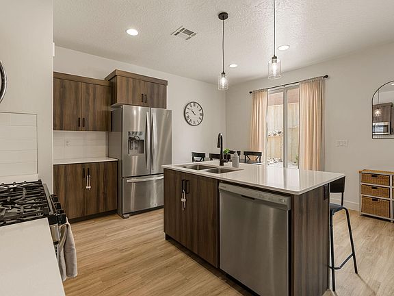 5th image of 4224 E Strider Ln