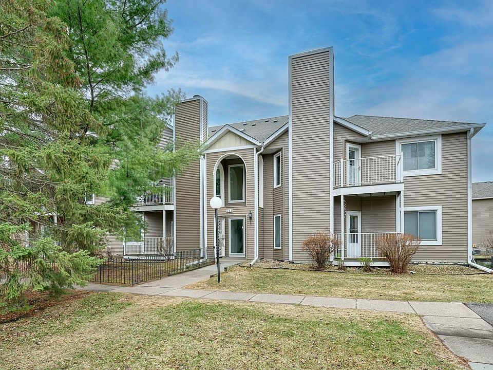 1st image of 742 County Road F W APT D