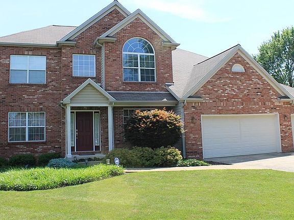 4th image of 584 S Cleveland Dr