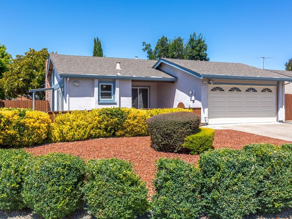 1st image of 2283 Osprey Dr
