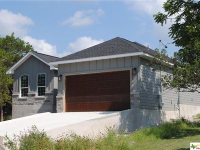 1297 Live Oak Dr, Spring Branch, TX, 78070