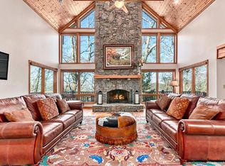 105 Saddle Ridge Dr, Maggie Valley, NC 28751