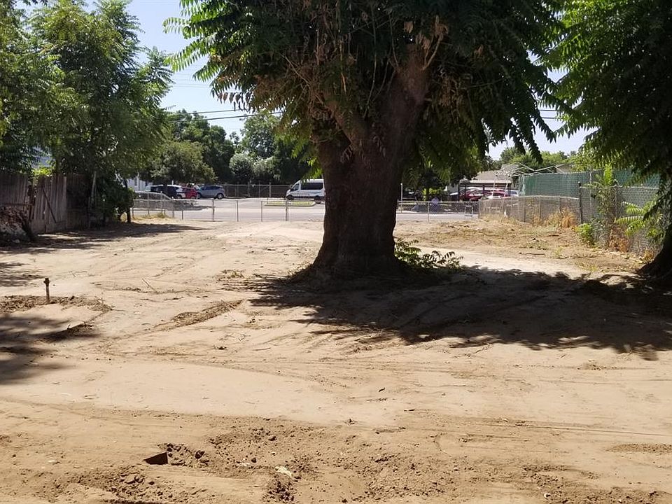 2nd image of 3523 E Butler Ave