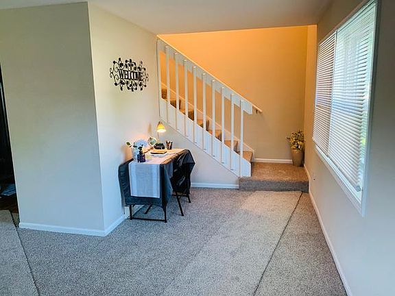 3rd image of 2202 Ezra Ave