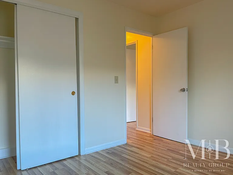 96 Sutherland Rd #12 — Photo 9