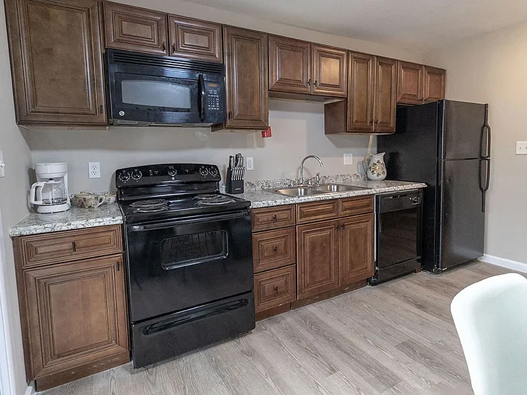 801 N Ann St #7 — Photo 9