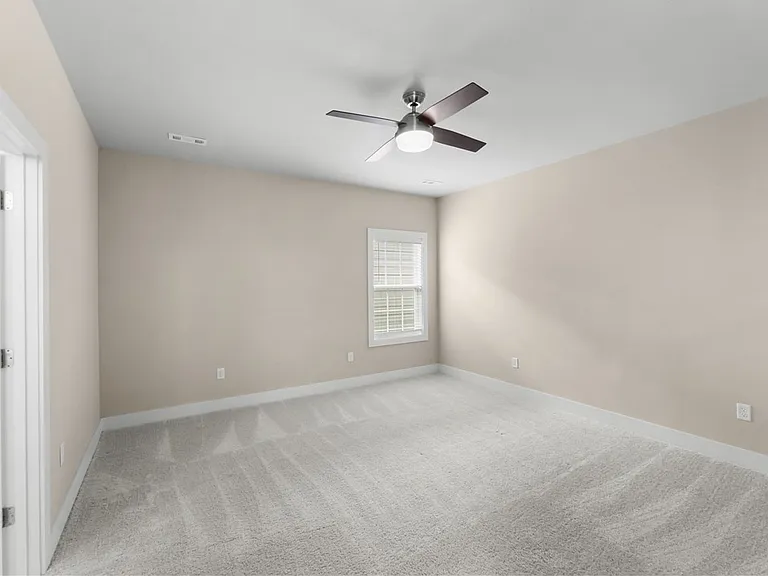 830 NE Heights Ln — Photo 22