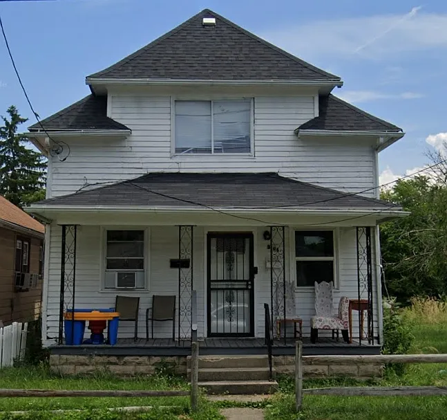 2 bed, $700 — Photo 3