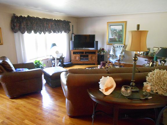 3rd image of 72239 Pine Dr