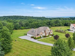 10 Dorian Way, Campbell Hall, NY 10916