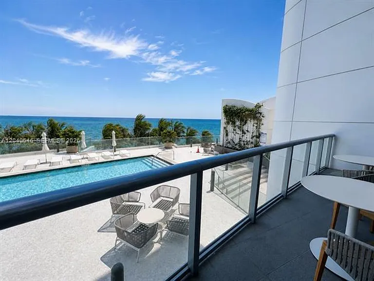 17001 Collins Ave #CU-3402 — Photo 43