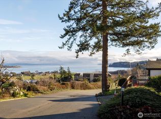 30901 State Route 20 #B3, Oak Harbor, WA 98277