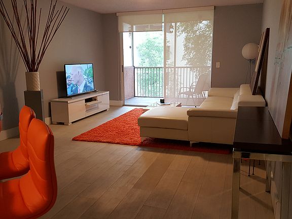 2nd image of 8245 Lake Dr APT 307
