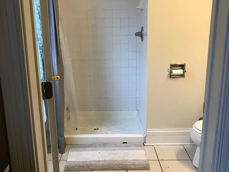 225 E University Ave #1 — Photo 11