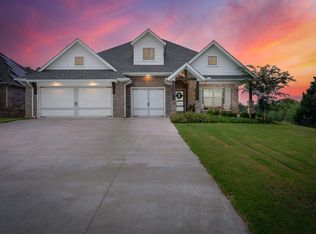 8700 Stark St, Edmond, OK 73007