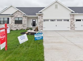 2780 Brookfield Dr, Marion, IA 52302