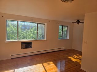7306 N Winchester Ave, Chicago, IL 60626