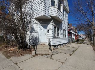 1747 S 25th St #4, Milwaukee, WI 53204