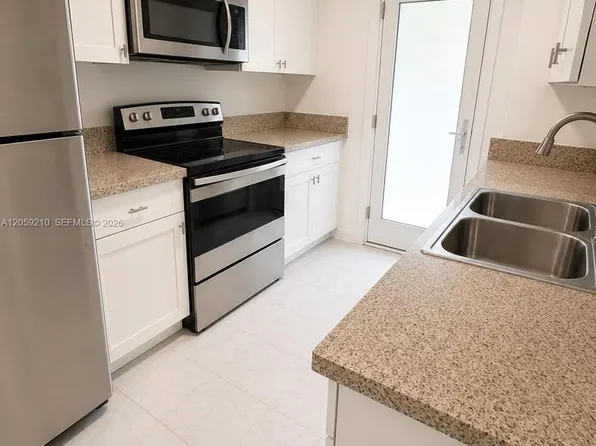 500 E Country Club Cir APT 7, Fort Lauderdale, FL 33317