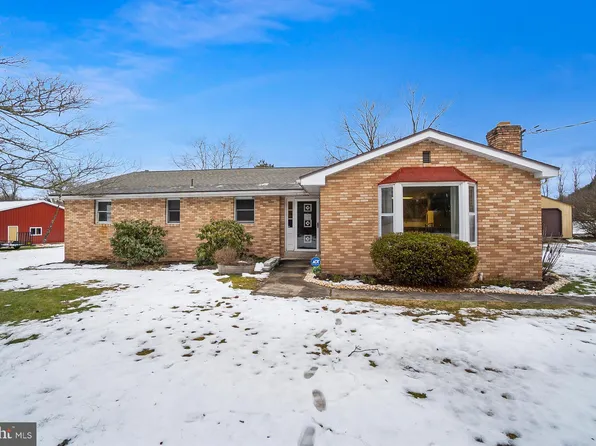 24 1st St, Tamaqua, PA 18252