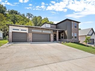 1105 Bunker Dr, Pea Ridge, AR 72751