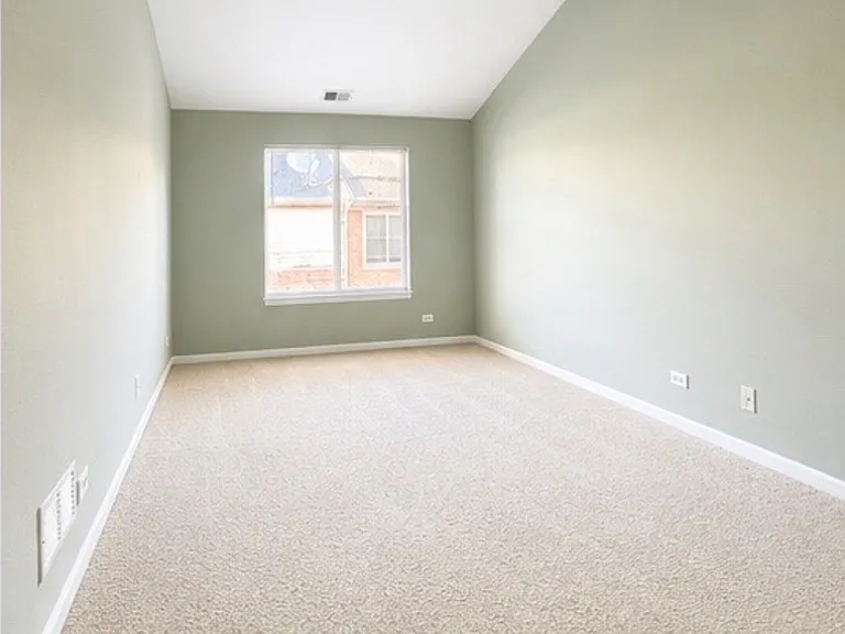 8 Saint Regis Ct — Photo 16