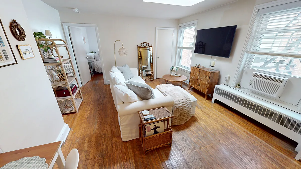 Building Photo - 1725 Spruce St #3