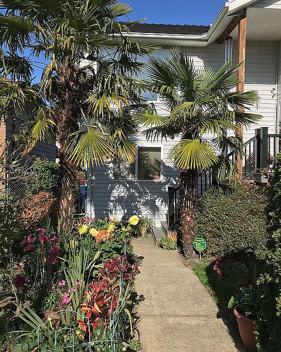2nd image of 2500 S Juneau St
