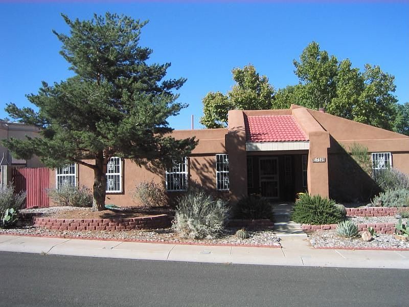 2nd image of 7525 Starwood Dr NW