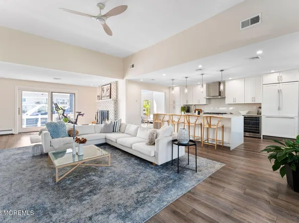 46 Margaret Court, Toms River, NJ 08753