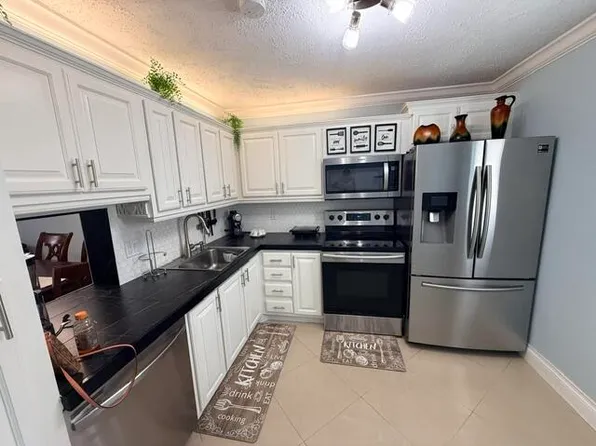 300 NE 26th Avenue #1030, Boynton Beach, FL 33435