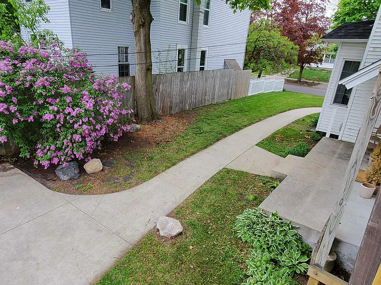 Side yard