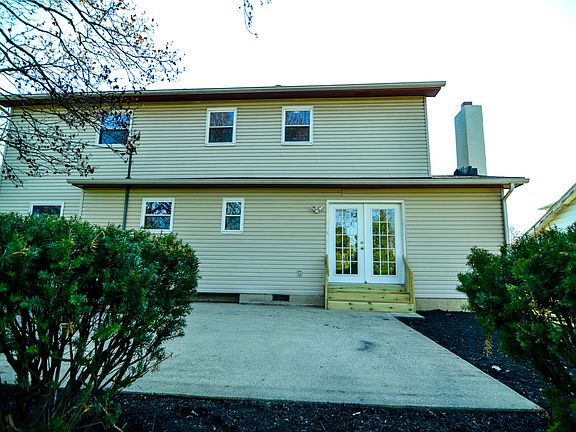 2nd image of 5284 Sandalwood Ct
