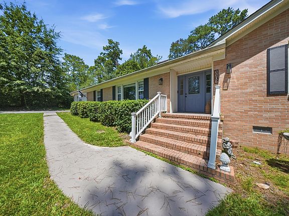 3rd image of 1107 Tarrytown Ln
