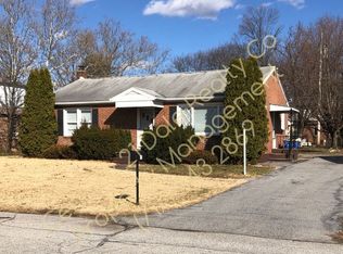 303 Maywood Rd, York, PA 17402