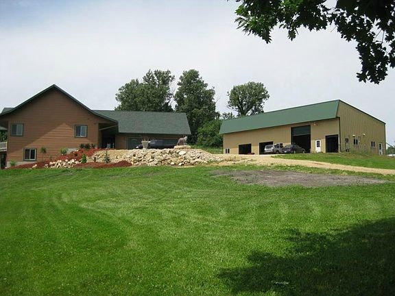 2nd image of 8450 Nett Ave