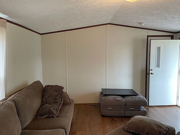 MFG - Living Area