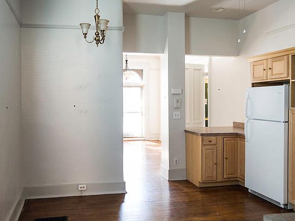 2nd image of 420 Hopkins St