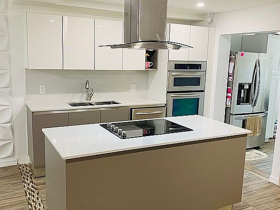 4th image of 9452 SW 52nd St