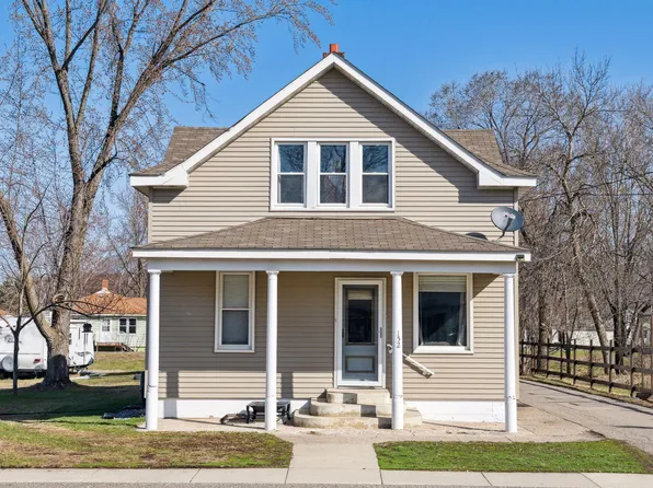 152 Broadway St W, Rockville, MN 56369